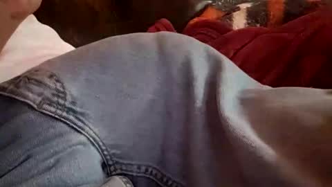 24cockrings online show from November 19, 2025, 6:52 pm