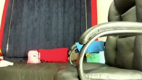 Isabella online show from December 21, 2024, 11:01 am