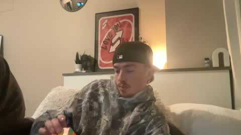 Snapshot of 26sneakers chatting on December 5, 2024, 1:14 am 26sneakers online show from December 5, 2024, 1:14 am