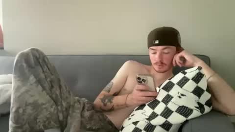 Snapshot of 26sneakers chatting on October 27, 2025, 10:14 pm 26sneakers online show from October 27, 2025, 10:14 pm