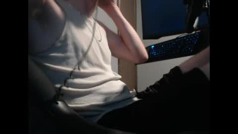 Snapshot of 2big2hype chatting on June 3, 2026, 2:03 am cheif online show from June 3, 2026, 2:03 am