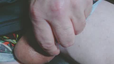 2blsfll4u online show from January 3, 2025, 4:00 am