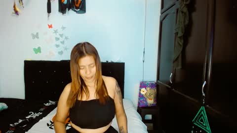 samantha sharon online show from January 1, 2025, 2:42 pm