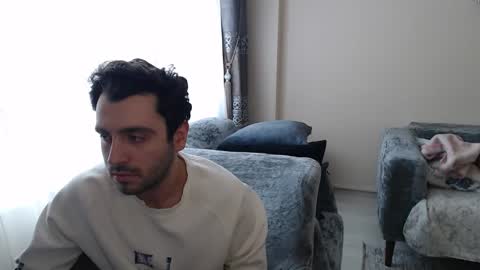 Snapshot of 2handsomeman chatting on April 23, 2026, 2:19 pm Berk online show from April 23, 2026, 2:19 pm