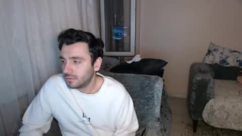 Snapshot of 2handsomeman chatting on April 24, 2026, 2:25 am Berk online show from April 24, 2026, 2:25 am