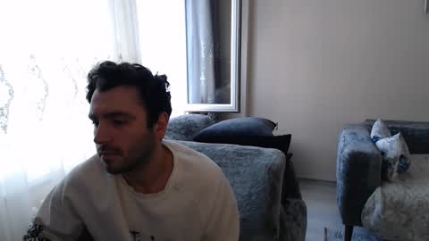 Snapshot of 2handsomeman chatting on April 24, 2026, 2:30 pm Berk online show from April 24, 2026, 2:30 pm