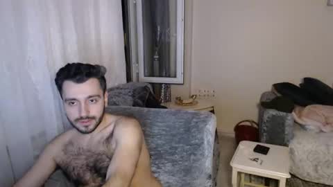 Snapshot of 2handsomeman chatting on May 6, 2026, 10:48 pm Berk online show from May 6, 2026, 10:48 pm