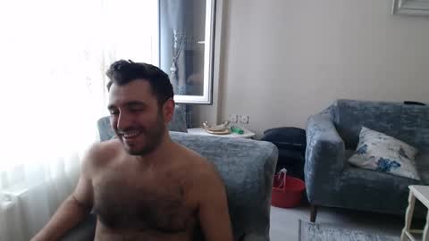 Snapshot of 2handsomeman chatting on May 12, 2026, 12:35 pm Berk online show from May 12, 2026, 12:35 pm