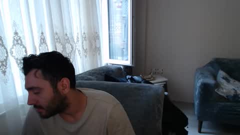 Snapshot of 2handsomeman chatting on May 22, 2026, 3:39 pm Berk online show from May 22, 2026, 3:39 pm