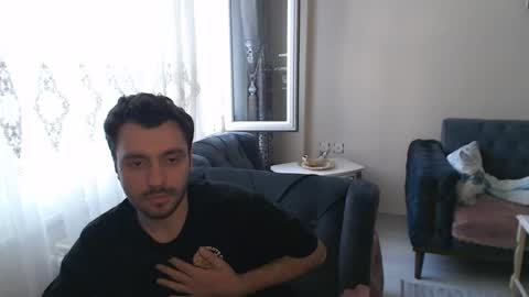 Snapshot of 2handsomeman chatting on June 1, 2026, 3:14 pm Berk online show from June 1, 2026, 3:14 pm