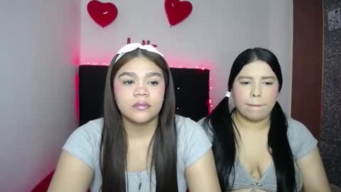 2moons_full_of_love online show from February 17, 2026, 5:26 am