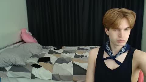 Eleot online show from October 31, 2025, 5:03 pm