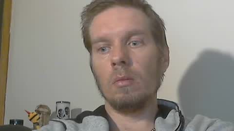 Snapshot of 2small4you83 chatting on January 12, 2025, 5:33 pm 2small4you83 online show from January 12, 2025, 5:33 pm