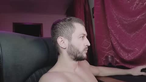 Snapshot of 33377alex77333 chatting on November 24, 2025, 4:56 am 33377alex77333 online show from November 24, 2025, 4:56 am