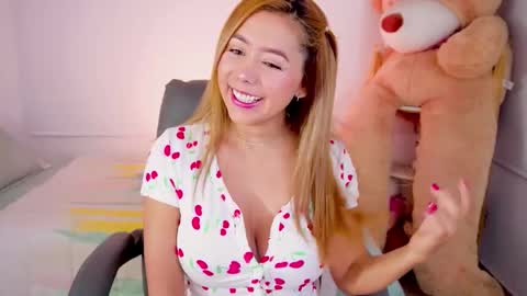 independent model online show from February 22, 2026, 6:13 am