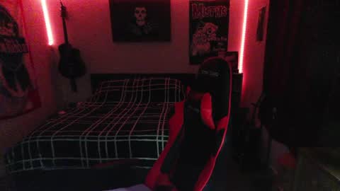 3ndlessmike online show from April 22, 2026, 11:23 am