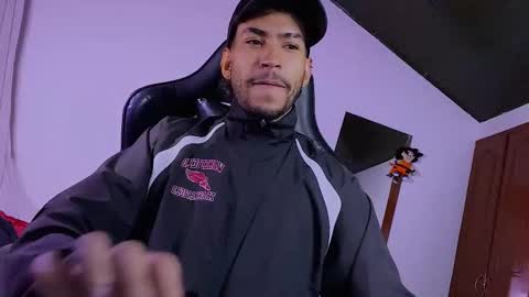 E V I L online show from February 3, 2026, 2:53 am