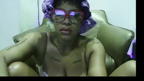 Snapshot of 420ebony_goddess chatting on July 5, 2026, 7:26 am goddess zuri online show from July 5, 2026, 7:26 am