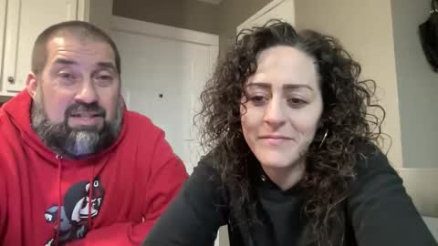 KC420Couple online show from April 9, 2026, 2:44 am