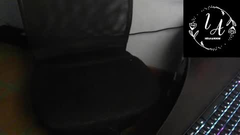 Ixela online show from February 5, 2025, 12:27 pm