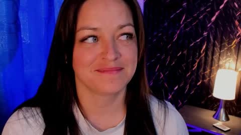 ... .     Angel     . ... online show from October 29, 2025, 9:27 pm