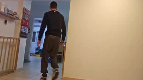 crazy101 online show from December 2, 2024, 2:31 am