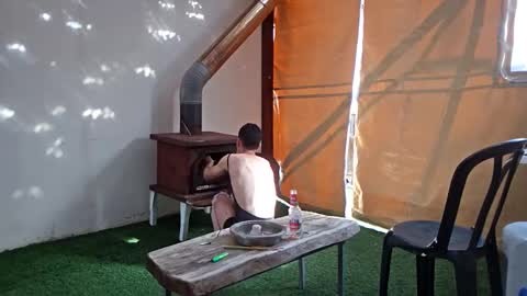 crazy101 online show from December 2, 2024, 8:41 am