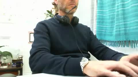 Snapshot of 555tony555 chatting on March 7, 2025, 2:15 am 555tony555 online show from March 7, 2025, 2:15 am