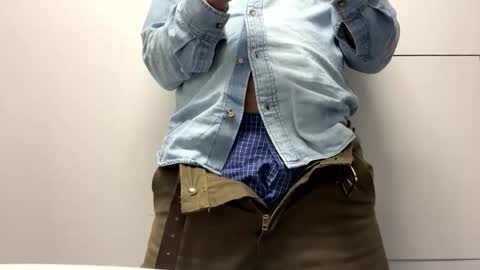 Snapshot of 555tony555 chatting on March 10, 2026, 1:43 am 555tony555 online show from March 10, 2026, 1:43 am