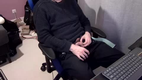 Larese Carlo online show from February 1, 2025, 6:40 pm