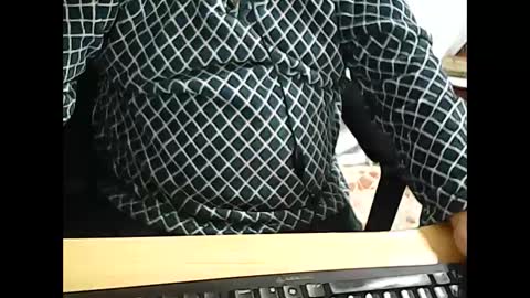 69desamor online show from December 7, 2024, 7:49 am