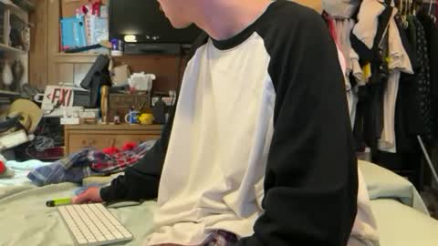 FUCKR online show from January 19, 2026, 9:46 am