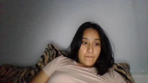 Snapshot of 69latina69 chatting on October 27, 2025, 2:10 pm 69latina69 online show from October 27, 2025, 2:10 pm