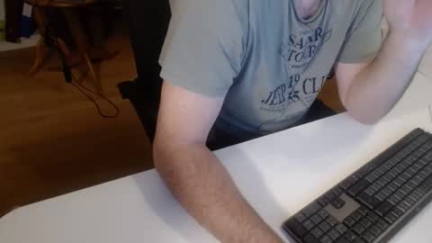 Snapshot of 69pifpaf chatting on December 16, 2024, 6:10 am 69pifpaf online show from December 16, 2024, 6:10 am