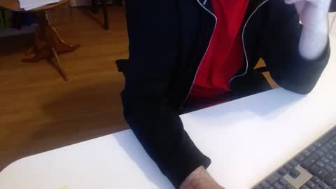 Snapshot of 69pifpaf chatting on December 20, 2024, 8:06 am 69pifpaf online show from December 20, 2024, 8:06 am