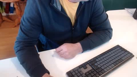 Snapshot of 69pifpaf chatting on January 12, 2025, 9:19 am 69pifpaf online show from January 12, 2025, 9:19 am