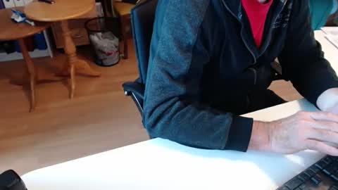 Snapshot of 69pifpaf chatting on October 3, 2025, 11:40 am 69pifpaf online show from October 3, 2025, 11:40 am