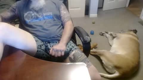 MASTIFF online show from September 15, 2025, 5:24 pm