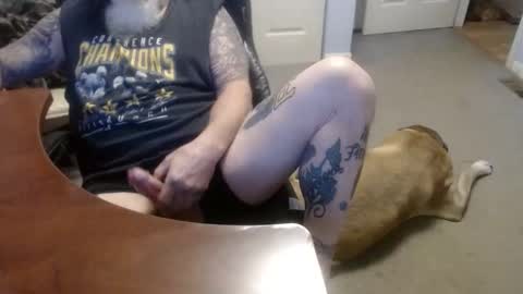 MASTIFF online show from September 23, 2025, 10:13 pm