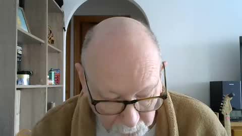 Snapshot of 7thsojourn chatting on December 8, 2024, 11:35 am Papi online show from December 8, 2024, 11:35 am