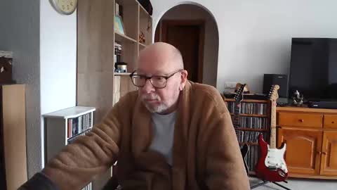 Snapshot of 7thsojourn chatting on February 20, 2025, 11:42 am Papi online show from February 20, 2025, 11:42 am