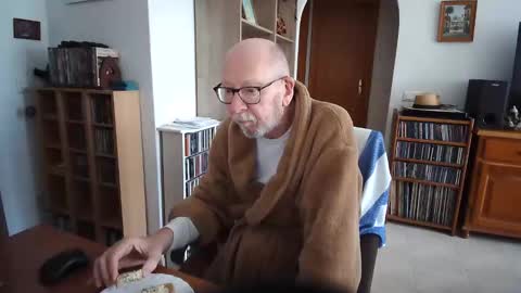  Papi  online show from March 14, 2026, 9:59 am