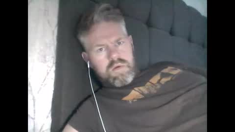 81jonnyx online show from February 10, 2025, 1:55 pm