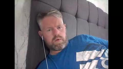 81jonnyx online show from March 8, 2025, 10:54 am