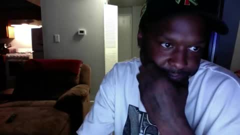 Snapshot of 8double1trouble6 chatting on April 21, 2026, 1:39 pm NoFaceNoCase online show from April 21, 2026, 1:39 pm