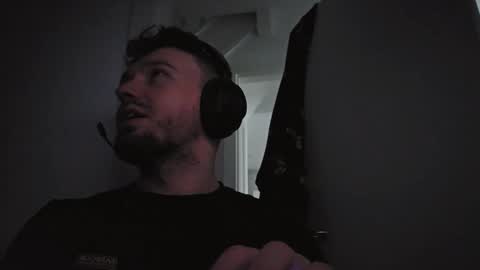 8inchdude93 online show from February 1, 2026, 9:08 am