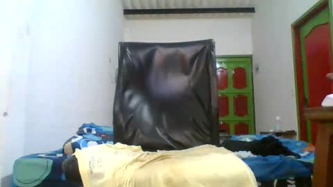Snapshot of 8inchesedge chatting on March 7, 2026, 7:16 am 8inchesedge online show from March 7, 2026, 7:16 am