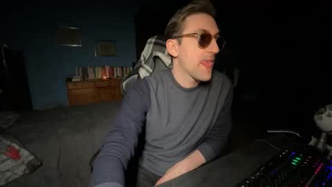 91stefisexy91 online show from October 7, 2025, 9:45 pm