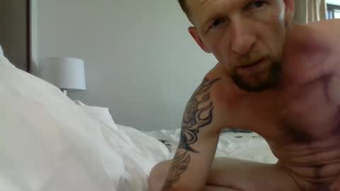 Snapshot of 9_25 chatting on June 6, 2026, 8:35 pm 8over6 online show from June 6, 2026, 8:35 pm