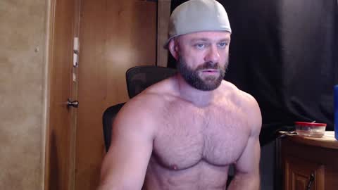 Snapshot of 9fat_inches chatting on January 19, 2025, 11:43 pm 9 fat inches online show from January 19, 2025, 11:43 pm